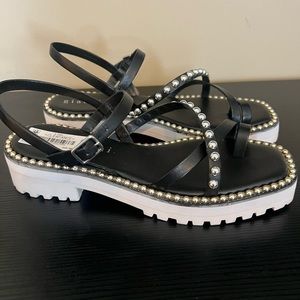 Gianni Bini Sandals